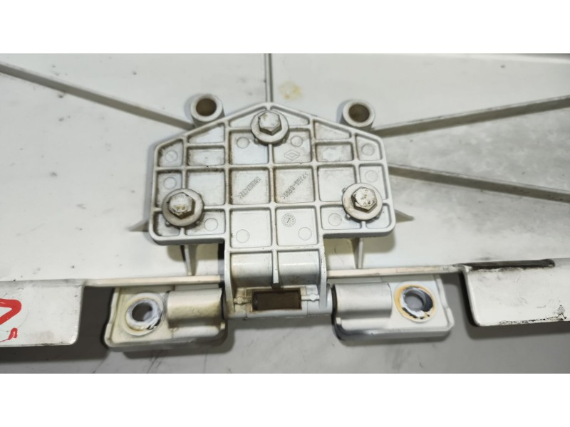 Recambio de moldura trasera cabina para renault magnum ab diesel referencia OEM IAM 5010599372 IZQUIERDA 