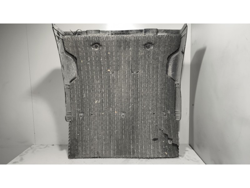 Recambio de guardabarros trasero izquierdo para renault magnum ab diesel referencia OEM IAM   