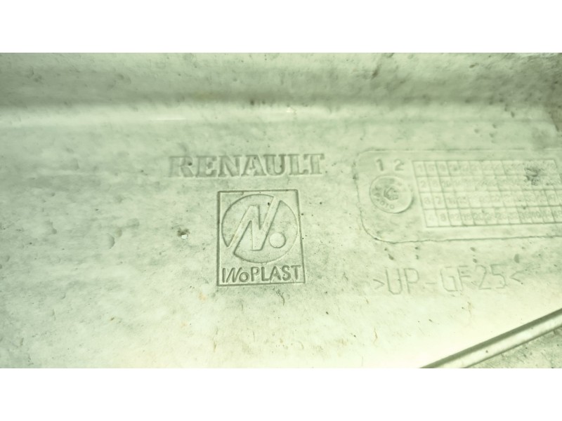 Recambio de moldura trasera cabina para renault magnum ab diesel referencia OEM IAM 5010599377 DERECHA 