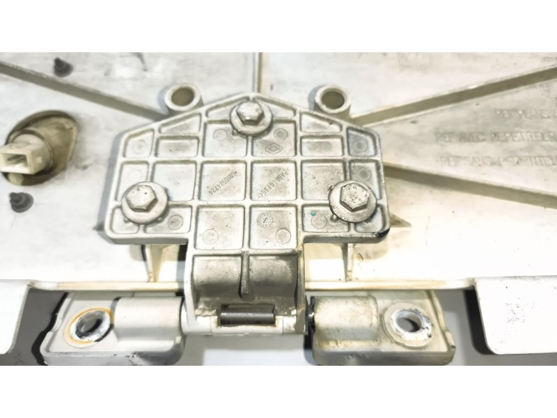 Recambio de moldura trasera cabina para renault magnum ab diesel referencia OEM IAM 5010599377 DERECHA 