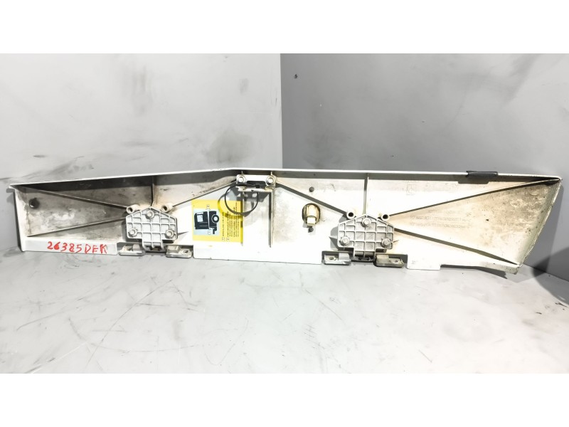 Recambio de moldura trasera cabina para renault magnum ab diesel referencia OEM IAM 5010599377 DERECHA 