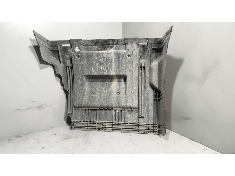 Recambio de guardabarros delantero derecho para renault magnum ab diesel referencia OEM IAM  DELANTERO 