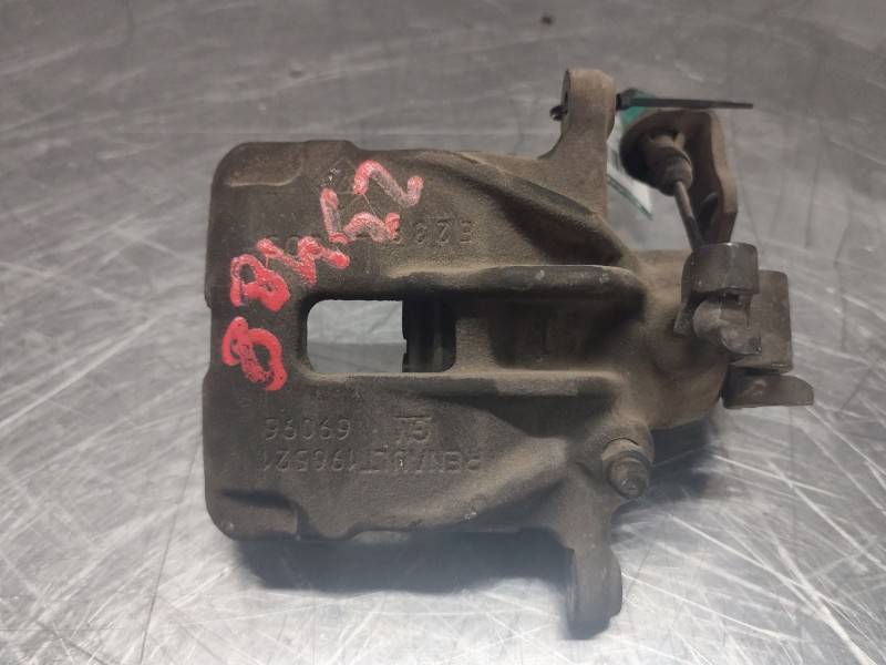 Recambio de pinza freno trasera derecha para renault trafic combi (ab 4.01) referencia OEM IAM   