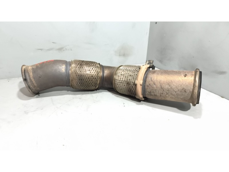 Recambio de flector tubo escape para renault magnum ab diesel referencia OEM IAM 23243881  