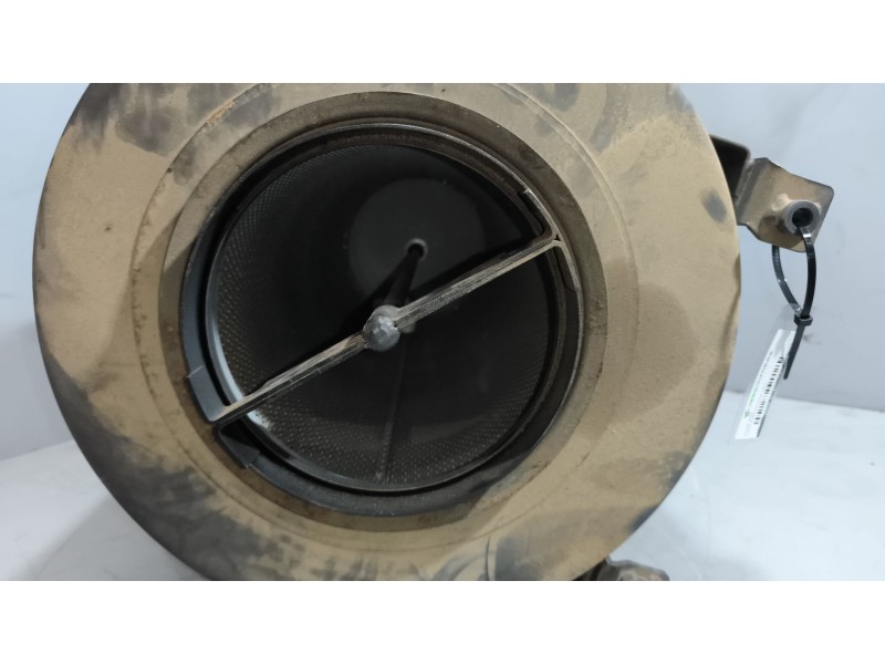 Recambio de filtro aire para iveco eurotrakker (mp) 7.8 diesel referencia OEM IAM 41201590  