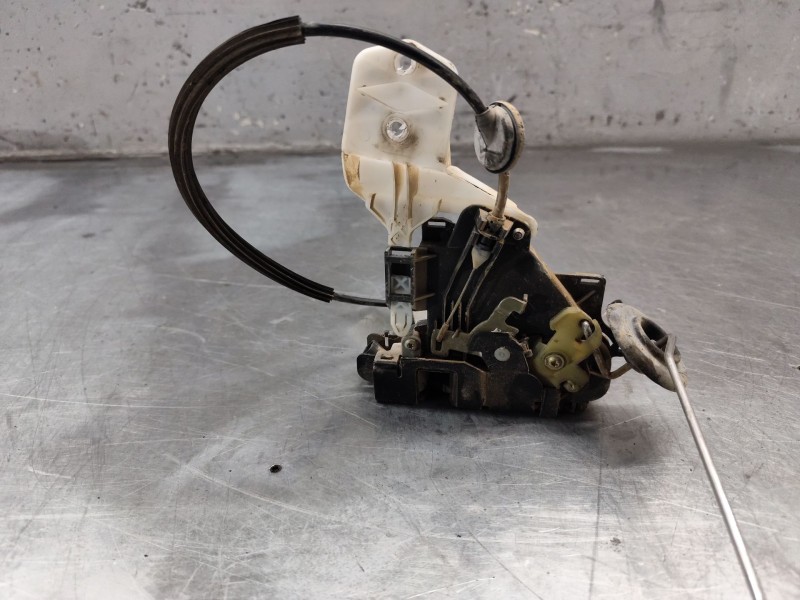 Recambio de cerradura puerta delantera derecha para volkswagen caddy ka/kb (2k) 2.0 sdi referencia OEM IAM   