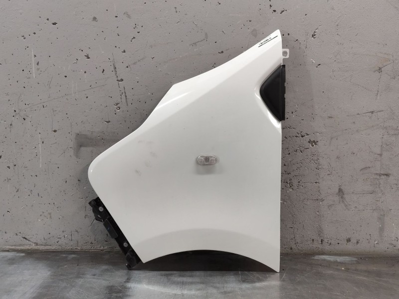 Recambio de aleta delantera izquierda para renault trafic iii furgoneta (fg_) 2.0 dci 120 (fgmn) referencia OEM IAM   