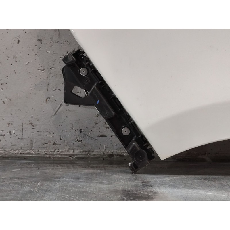 Recambio de aleta delantera izquierda para renault trafic iii furgoneta (fg_) 2.0 dci 120 (fgmn) referencia OEM IAM   