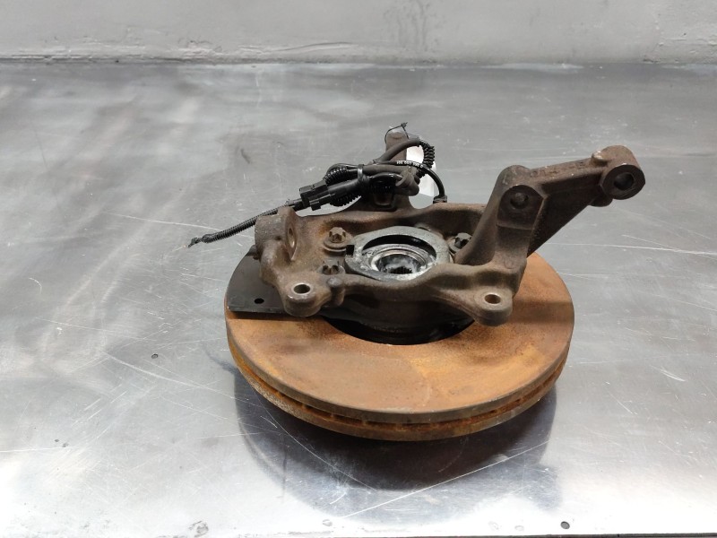 Recambio de mangueta delantera izquierda para renault trafic iii furgoneta (fg_) 2.0 dci 120 (fgmn) referencia OEM IAM   