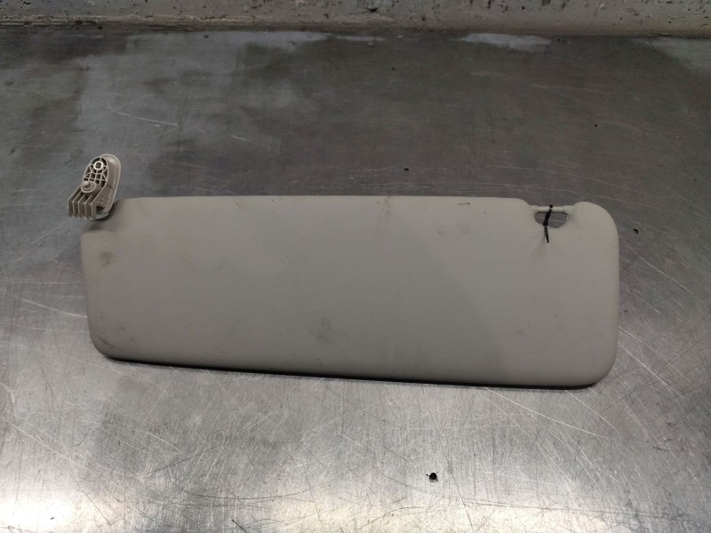 Recambio de parasol derecho para renault trafic iii furgoneta (fg_) 2.0 dci 120 (fgmn) referencia OEM IAM   