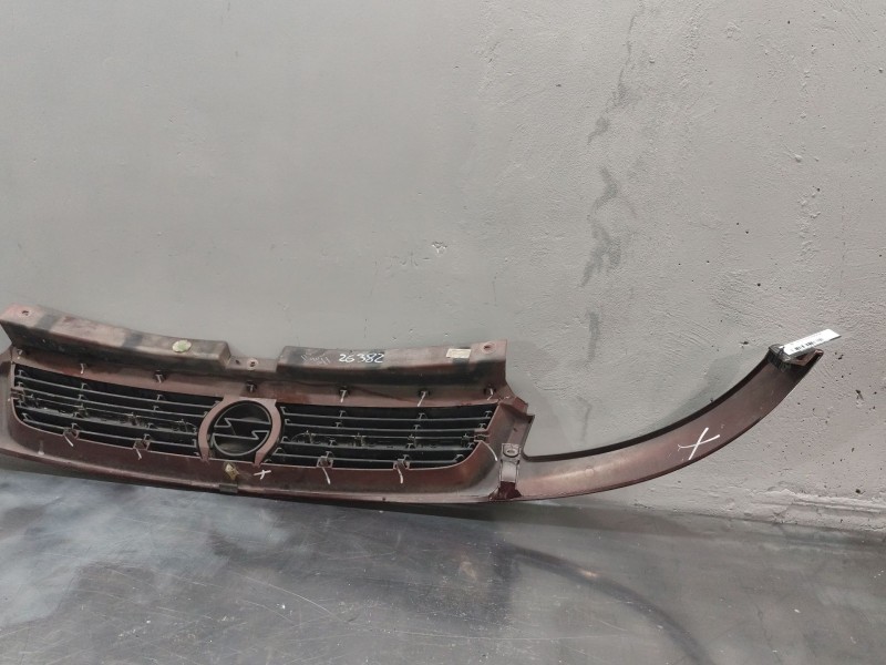 Recambio de rejilla delantera para opel vivaro a furgoneta (x83) 1.9 dti (f7) referencia OEM IAM   