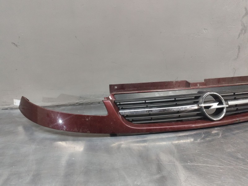 Recambio de rejilla delantera para opel vivaro a furgoneta (x83) 1.9 dti (f7) referencia OEM IAM   