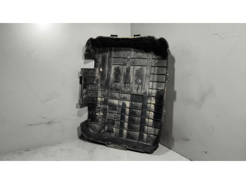 Recambio de tapa bateria para iveco stralis (ad/at) 10.3 diesel referencia OEM IAM 5801258838  