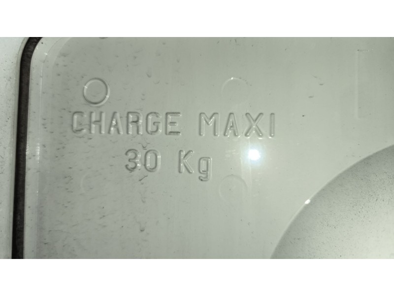 Recambio de peldaño izquierdo para renault magnum ab diesel referencia OEM IAM 5010574327  