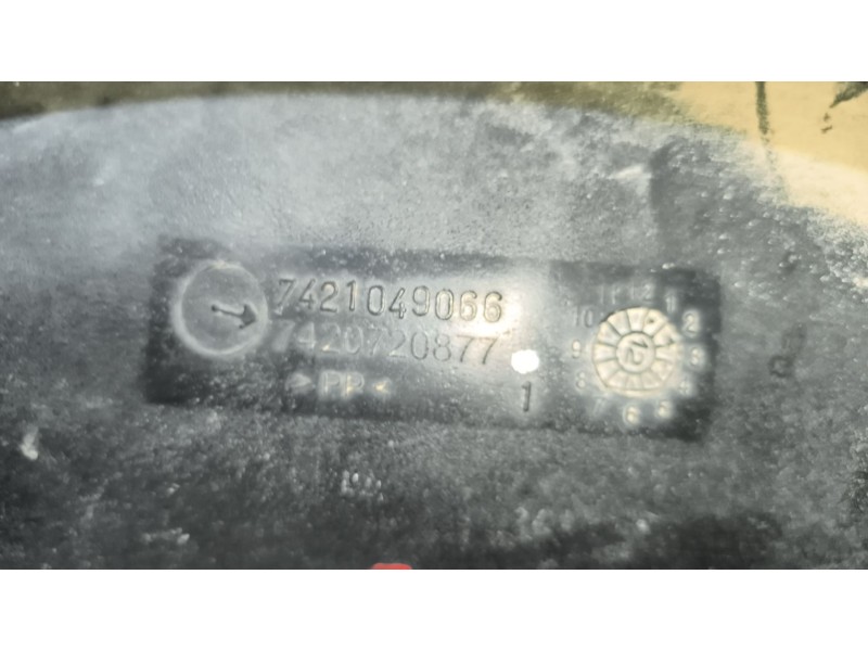 Recambio de tubo admision para renault magnum ab diesel referencia OEM IAM 7421049064  