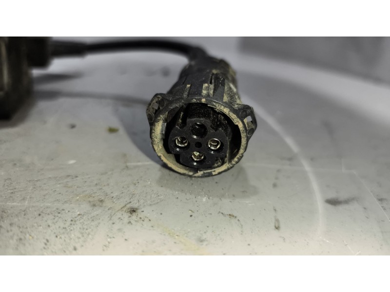 Recambio de desconectador baterias para renault magnum ab diesel referencia OEM IAM 20514313 5010480956 