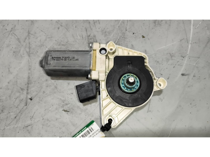 Recambio de motor elevalunas delantero izquierdo para mercedes-benz actros bm 963.xxx 2-achser referencia OEM IAM   