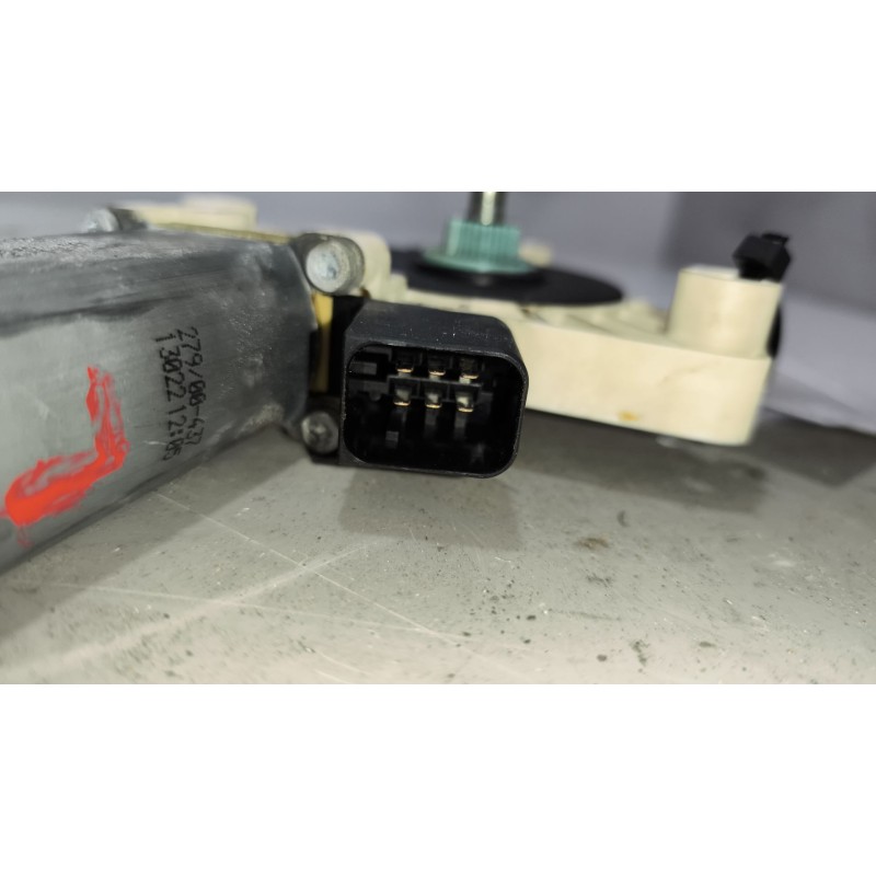 Recambio de motor elevalunas delantero izquierdo para mercedes-benz actros bm 963.xxx 2-achser referencia OEM IAM   