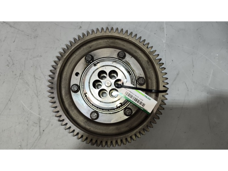 Recambio de piñon para renault premium route 2006 fas 4x2 larga distancia referencia OEM IAM 20441923  