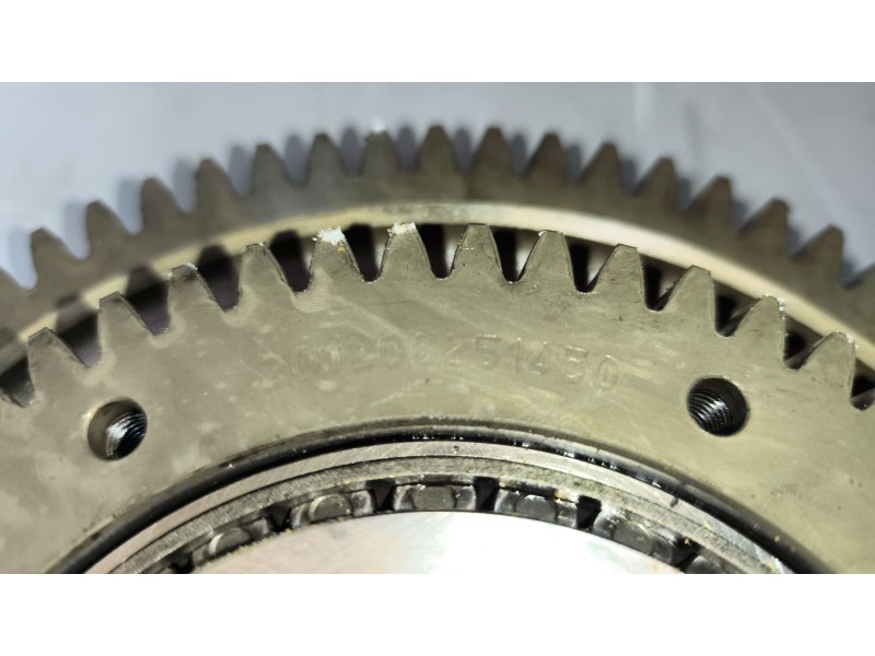 Recambio de piñon para renault premium route 2006 fas 4x2 larga distancia referencia OEM IAM 20441923  