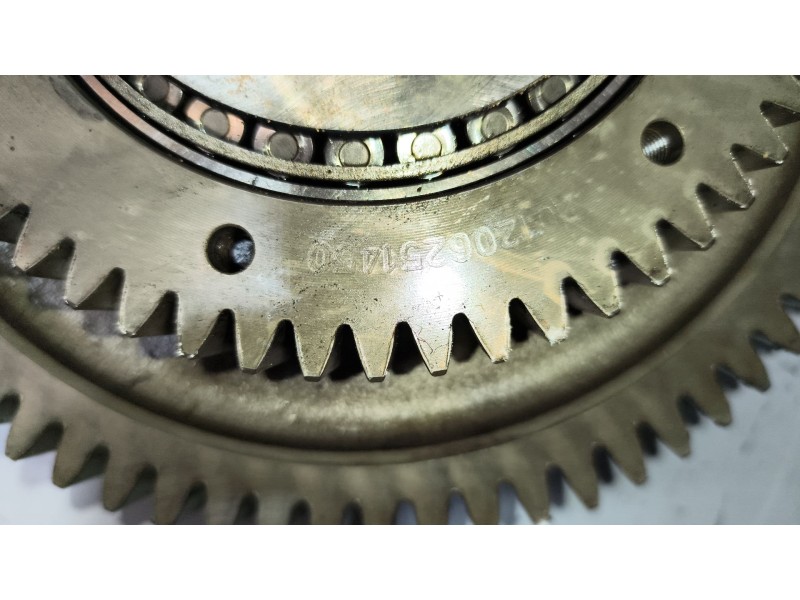 Recambio de piñon para renault premium route 2006 fas 4x2 larga distancia referencia OEM IAM 20441923  