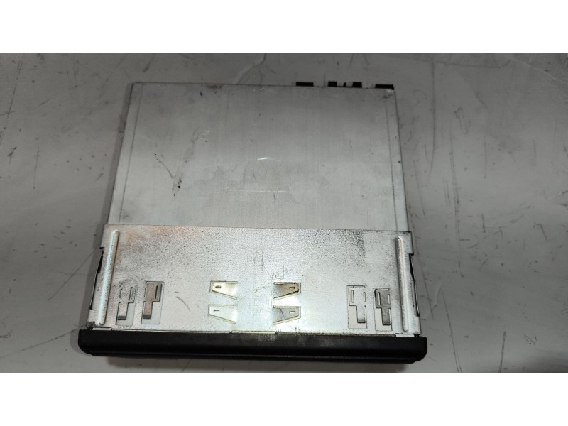 Recambio de tacografo para nissan trucks atleon tk160.95 referencia OEM IAM 1324500632740000 01362884 R8C109X601