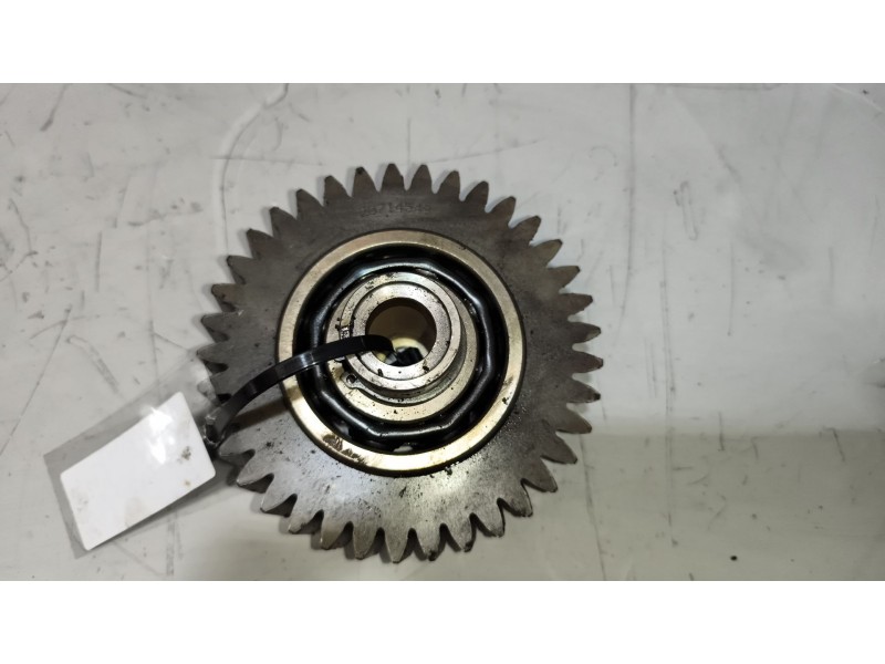 Recambio de piñon para renault premium route 2006 fas 4x2 larga distancia referencia OEM IAM 20714549  