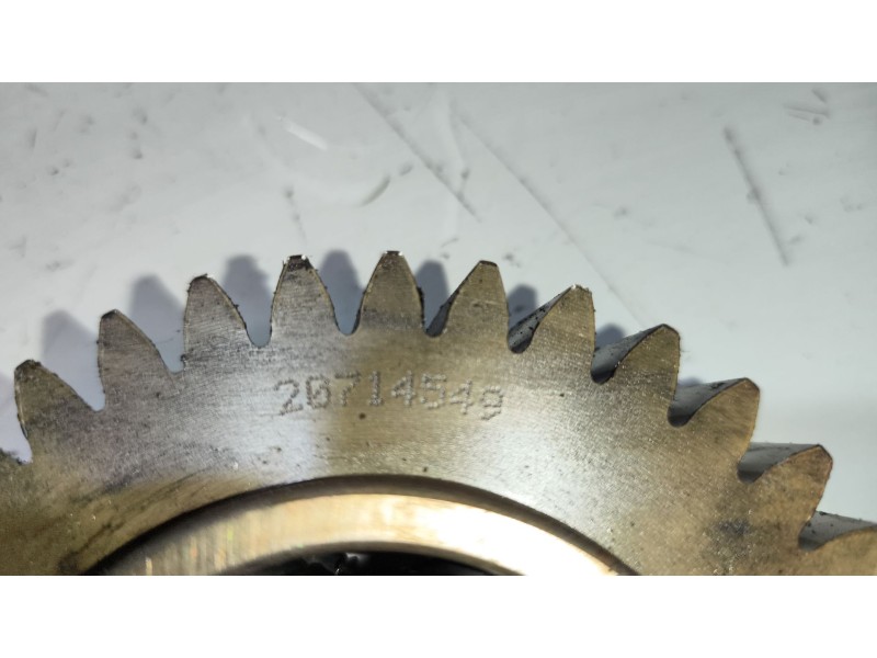 Recambio de piñon para renault premium route 2006 fas 4x2 larga distancia referencia OEM IAM 20714549  