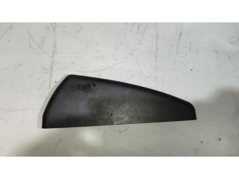 Recambio de piloto lateral izquierdo para renault magnum ab 2005 12.0 diesel referencia OEM IAM   