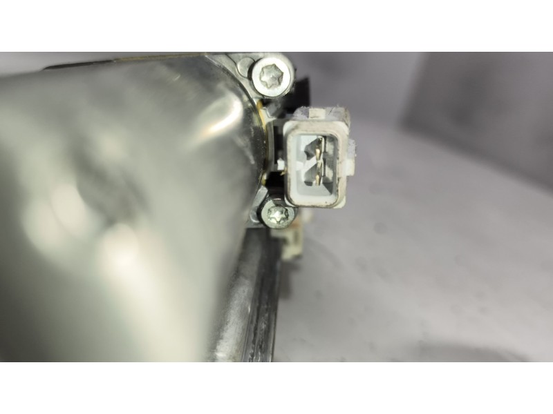 Recambio de elevalunas delantero derecho para nissan trucks atleon tk160.95 referencia OEM IAM 807009X001  