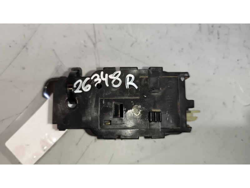 Recambio de maneta interior delantera derecha para nissan trucks atleon tk160.95 referencia OEM IAM 806700X000 8067090J00 