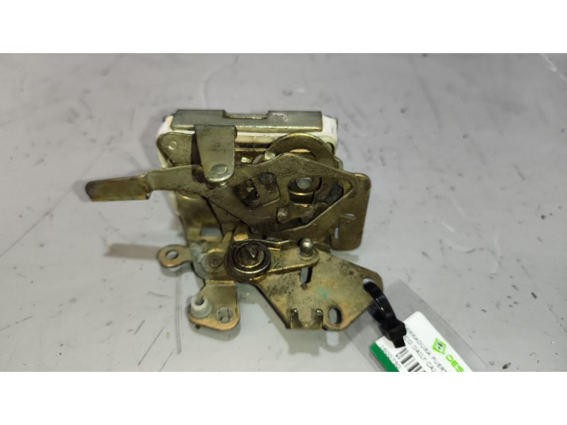 Recambio de cerradura puerta delantera izquierda para iveco daily caja abierta / volquete 2.5 diesel referencia OEM IAM   