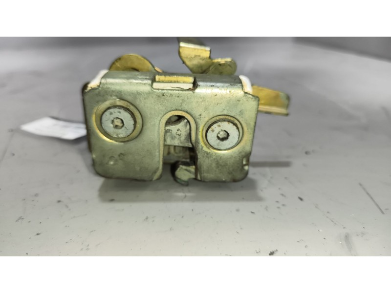 Recambio de cerradura puerta delantera izquierda para iveco daily caja abierta / volquete 2.5 diesel referencia OEM IAM   