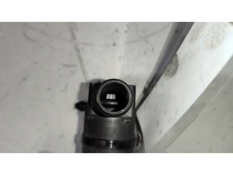 Recambio de bomba limpia para nissan trucks atleon tk160.95 referencia OEM IAM   