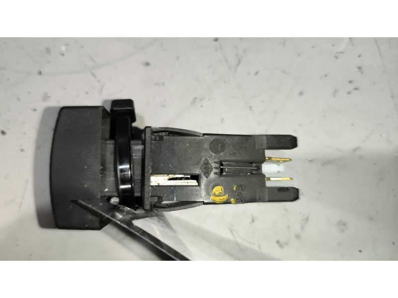 Recambio de interruptor para nissan trucks atleon tk160.95 referencia OEM IAM 253829X000  