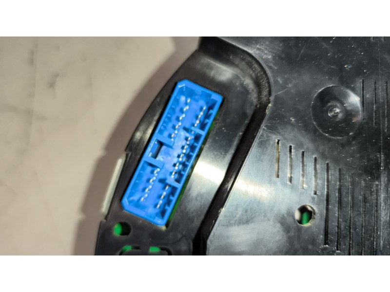 Recambio de cuadro instrumentos para iveco andecar iv 3 referencia OEM IAM 504101675 504046588 