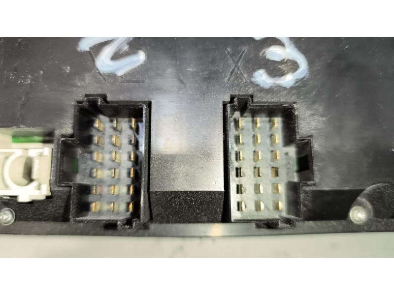 Recambio de cuadro instrumentos para mercedes-benz oc 500 rf1842 / titaniun referencia OEM IAM A0004468821  