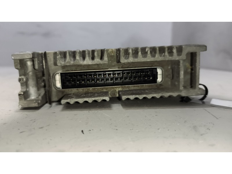 Recambio de modulo electronico para scania serie 4 bus k 124 referencia OEM IAM 0265150325 1828606 