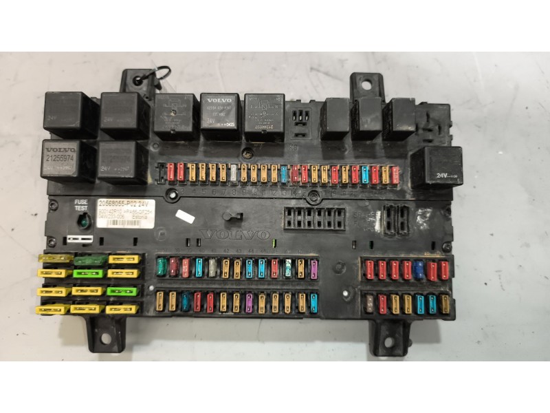 Recambio de caja reles / fusibles para volvo fh 12 2002  12.1 diesel (d12d460) referencia OEM IAM 20568055  