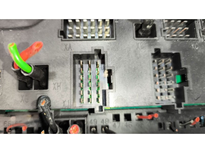 Recambio de caja reles / fusibles para volvo fh 12 2002  12.1 diesel (d12d460) referencia OEM IAM 20568055  