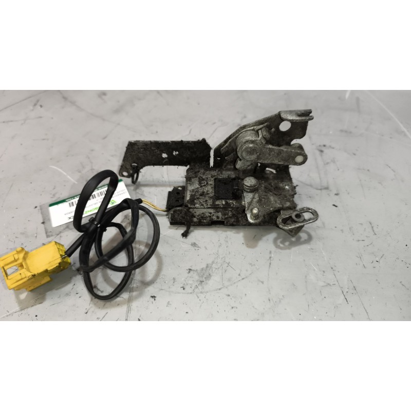 Recambio de cerradura puerta delantera izquierda para volvo fh 12 2002  12.1 diesel (d12d460) referencia OEM IAM 20425118  