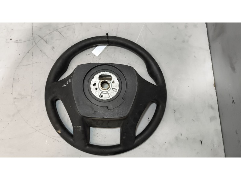 Recambio de volante para iveco crossway referencia OEM IAM 5801731858  