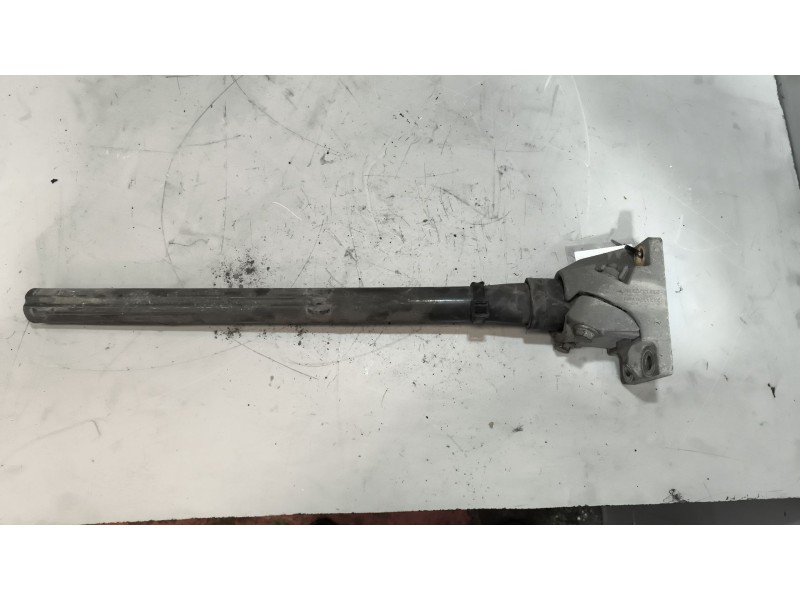 Recambio de soporte guardabarros trasero para renault magnum ab diesel referencia OEM IAM 21213203 21213202 