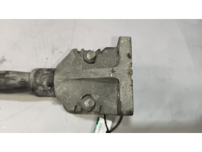 Recambio de soporte guardabarros trasero para renault magnum ab diesel referencia OEM IAM 21213203 21213202 