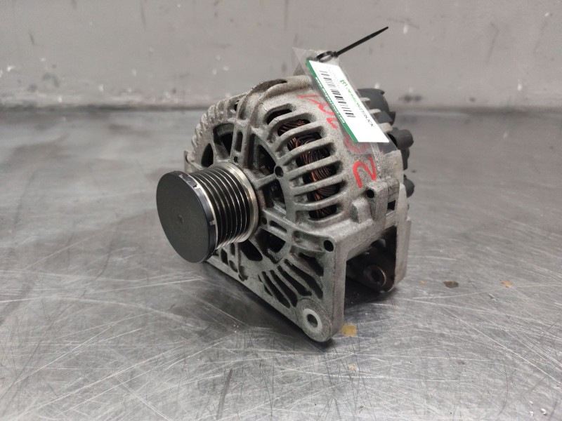 Recambio de alternador para renault scenic ii grand confort dynamique referencia OEM IAM   