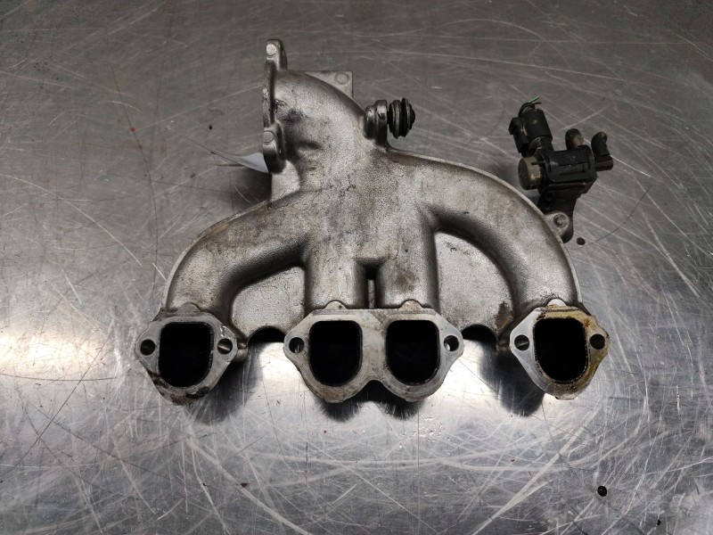 Recambio de colector admision para audi a3 (8p1) 2.0 tdi 16v referencia OEM IAM 03G129713K  