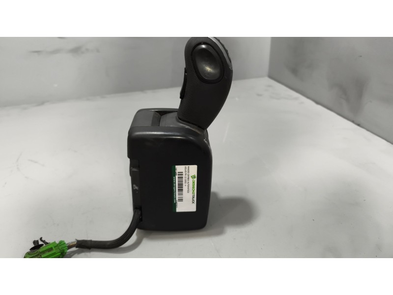 Recambio de mando cambio automatico para volvo fh 12 2002  12.1 diesel (d12d460) referencia OEM IAM 20483920  