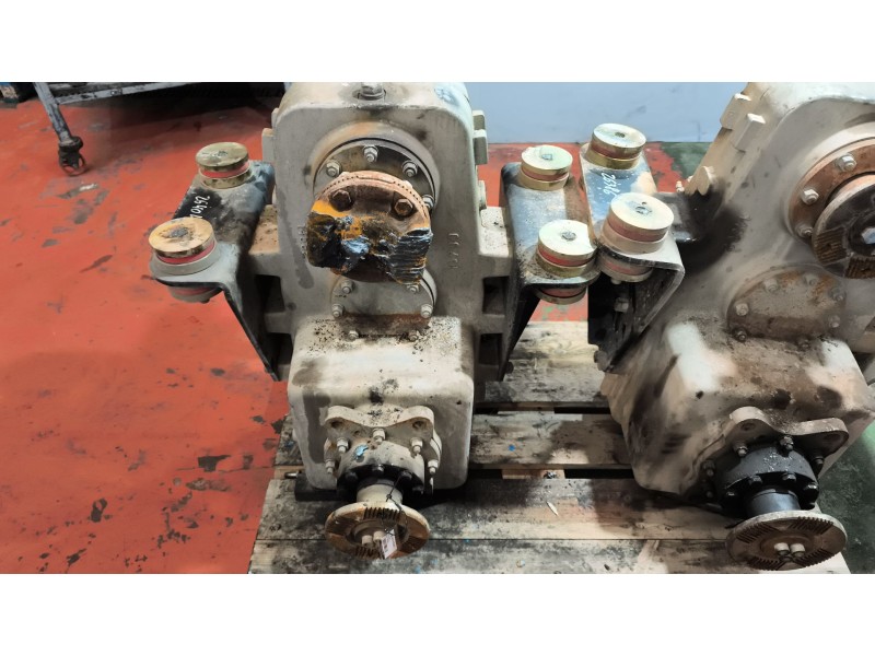 Recambio de caja transfer para iveco ff dragonx6 referencia OEM IAM 018DF00F800 4210151550342 2210212396000