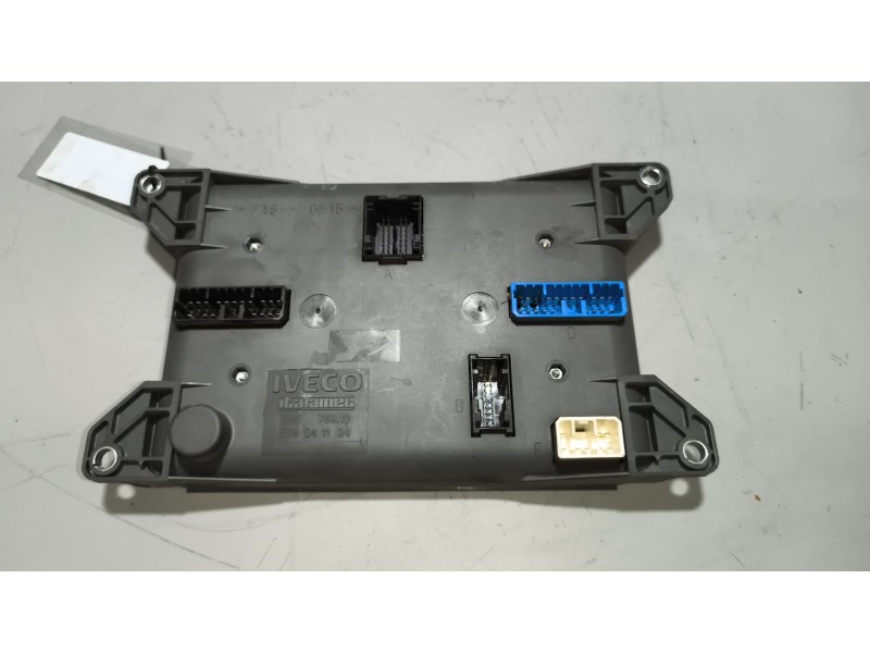 Recambio de modulo electronico para iveco eurocargo 05.03  3.9 diesel referencia OEM IAM 504041124  