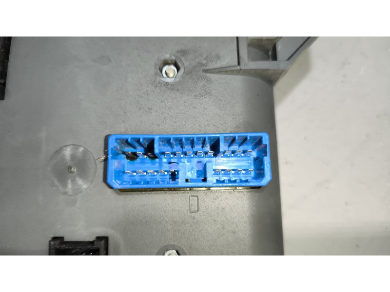 Recambio de modulo electronico para iveco eurocargo 05.03  3.9 diesel referencia OEM IAM 504041124  